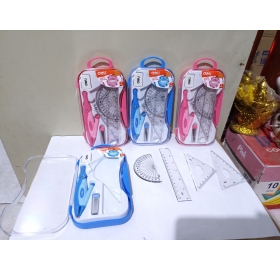 Bộ dụng cụ học sinh hộp nhựa Deli EG30304