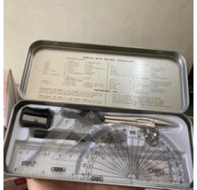 Bộ dụng cụ học sinh hộp sắt DELI - EG30505