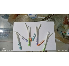Bút Bi Deli Đầu Bấm ARROW 0.7mm Xanh Q03236