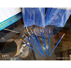 Cọ dẹp 1 cây thân xanh