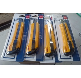 Dao Rọc Giấy DELI E2042