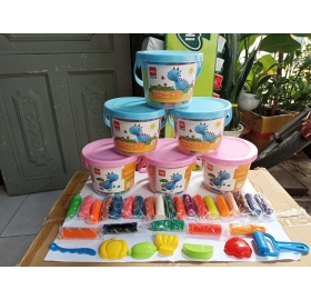 Đất nặn 24 màu + 7 khuôn màu hồng deli 7031