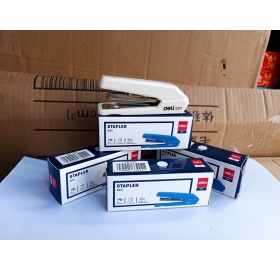 Máy Bấm Kim Số 10 DELI E0271 giao màu ngẫu nhiên 